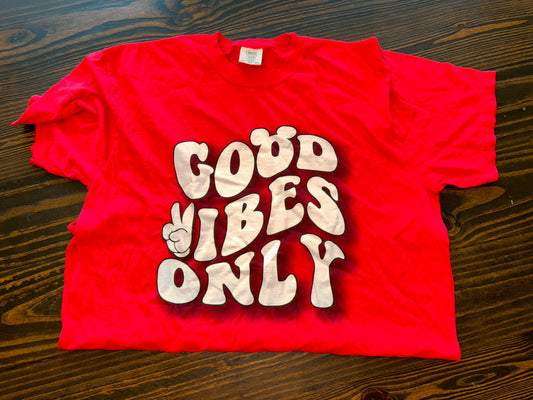 XLG COMFORT COLORS GOOD VIBES TEE - NWOT