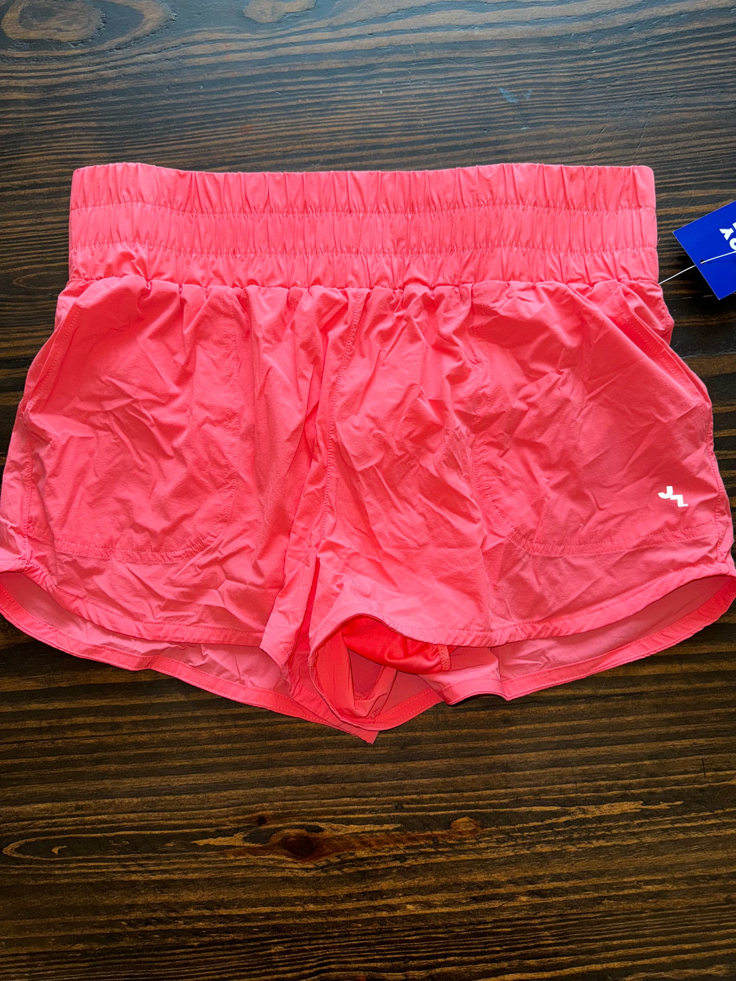 WOMENS LG WIND SHORTS - CORAL