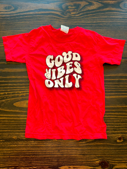 YOUTH SMALL COMFORT COLORS GOOD VIBES TEE